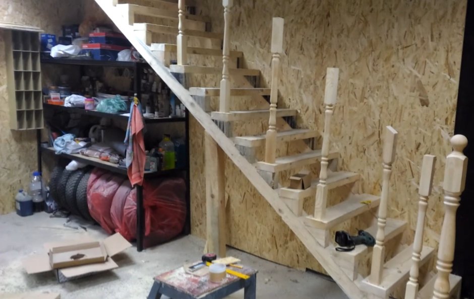 Лестница в гараж