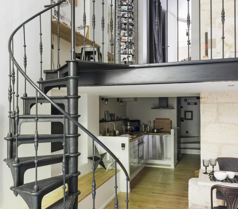Лестница лофт в антресольный этаж