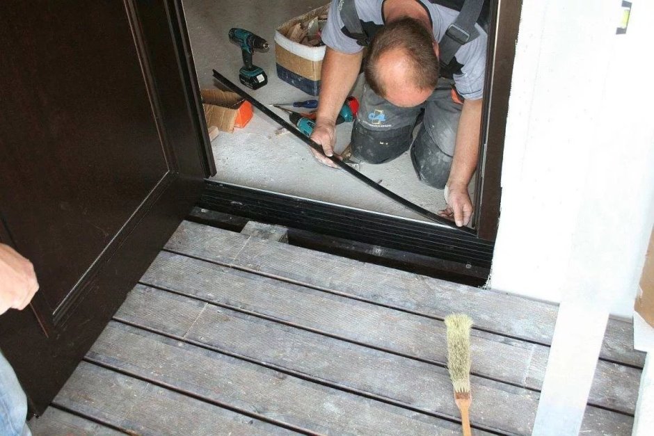 Входная дверь без порога