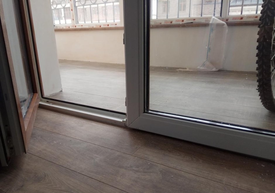 Порог межкомнатной двери