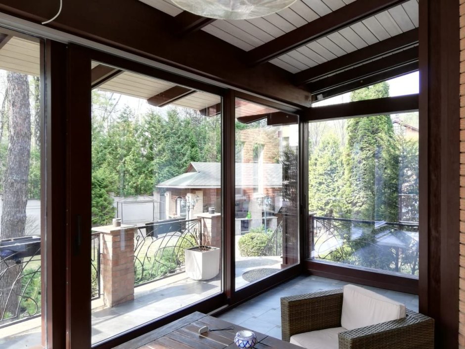 Остекление веранды и террасы клееного бруса