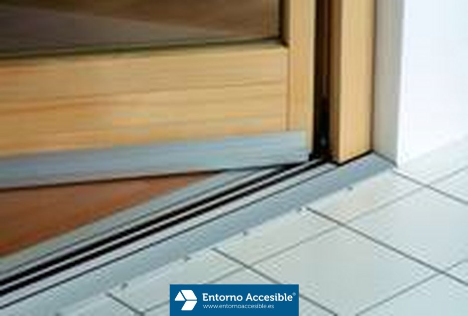 Порог для входной двери снизу