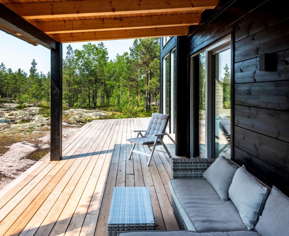 Остекленная веранда в частном доме