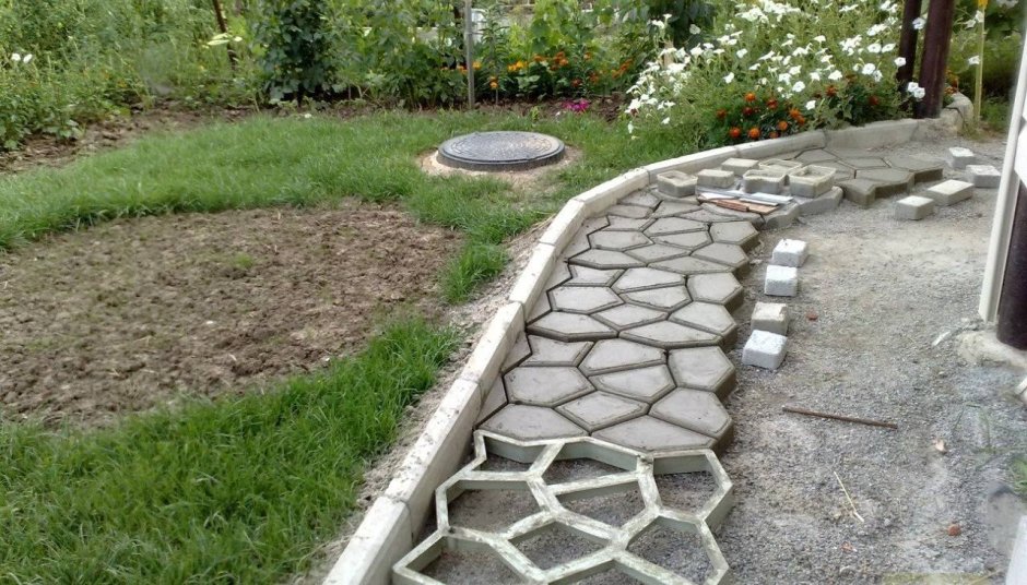 Форма для отливки садовых дорожек 50х50х6 см Vortex