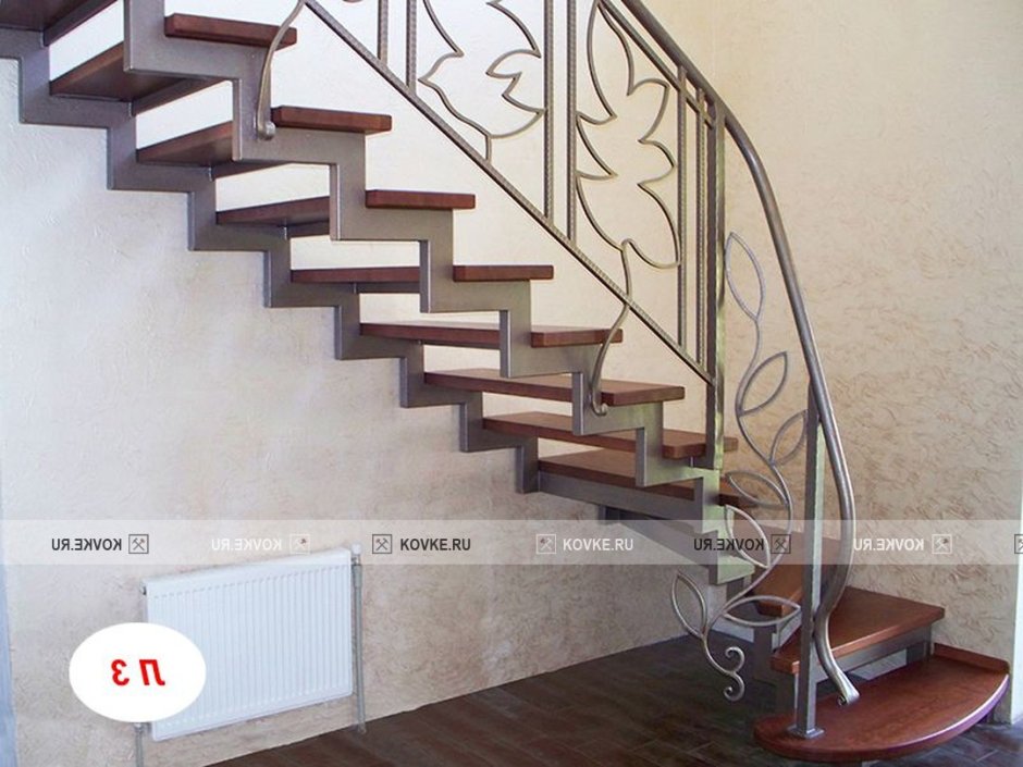 Лестница металл 40на40