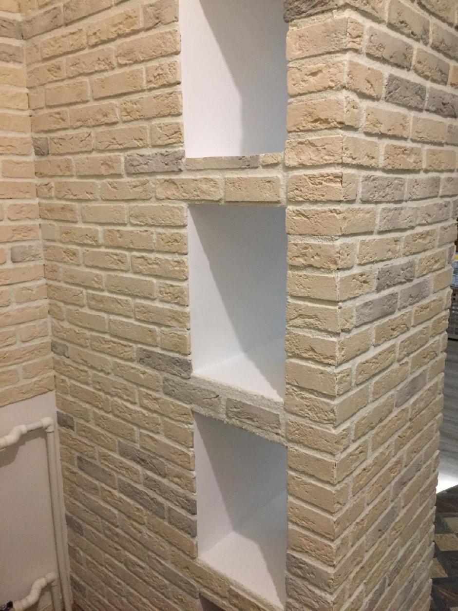 Декоративный кирпич на углах