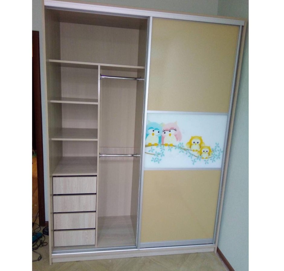 Шкаф для троих детей