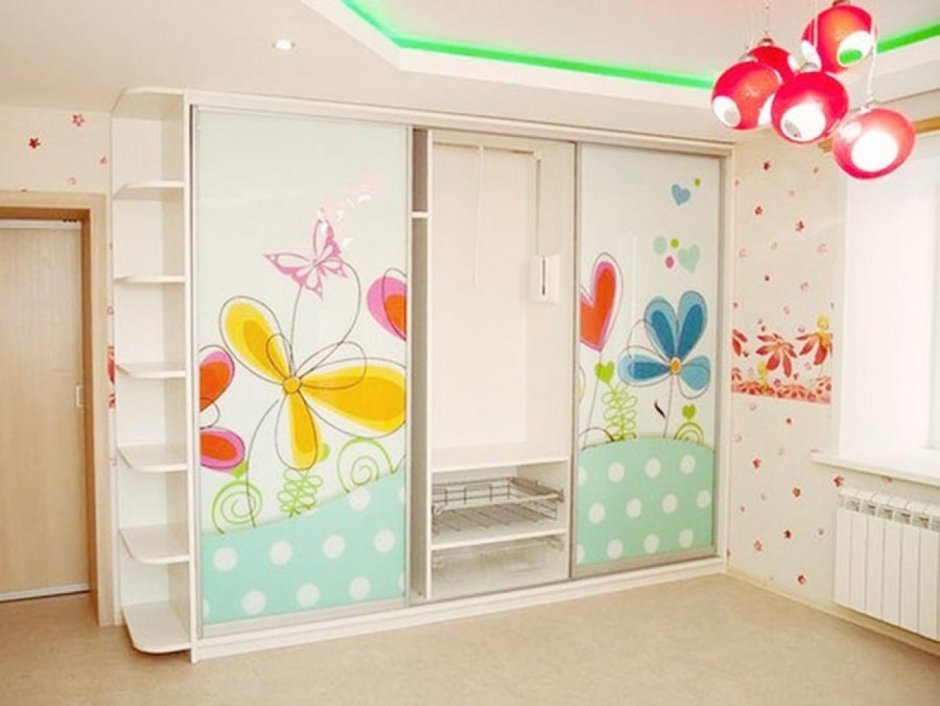 Шкаф в комнату подростка