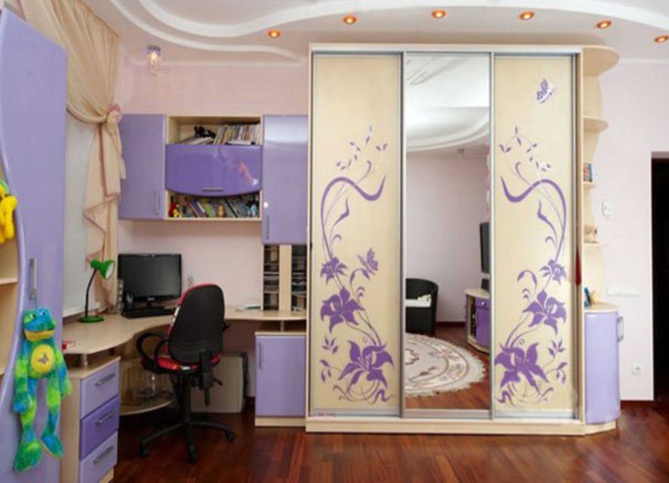 Шкаф купе в детскую