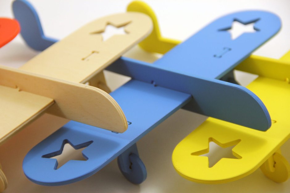 Фанера под морилкой