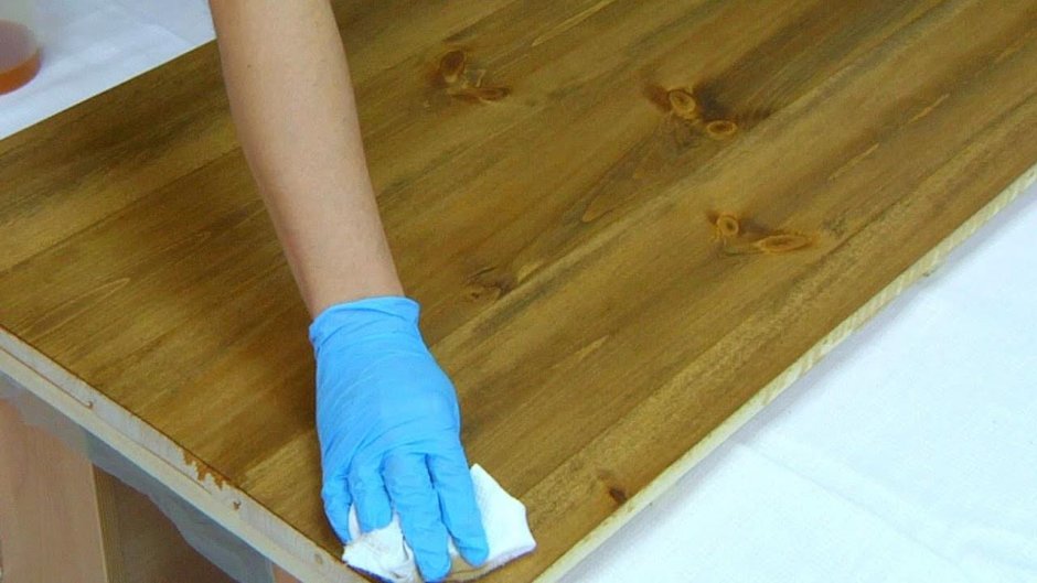 Стены из крашеной фанеры