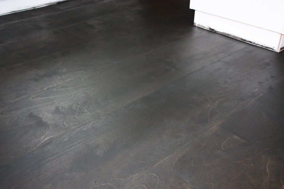 Фанера крашенная