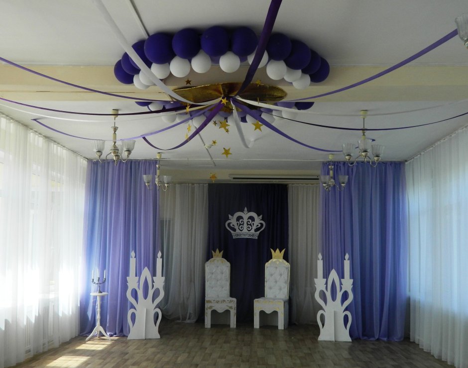 Декоративный потолок