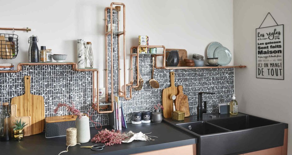 Декорирование труб на кухне