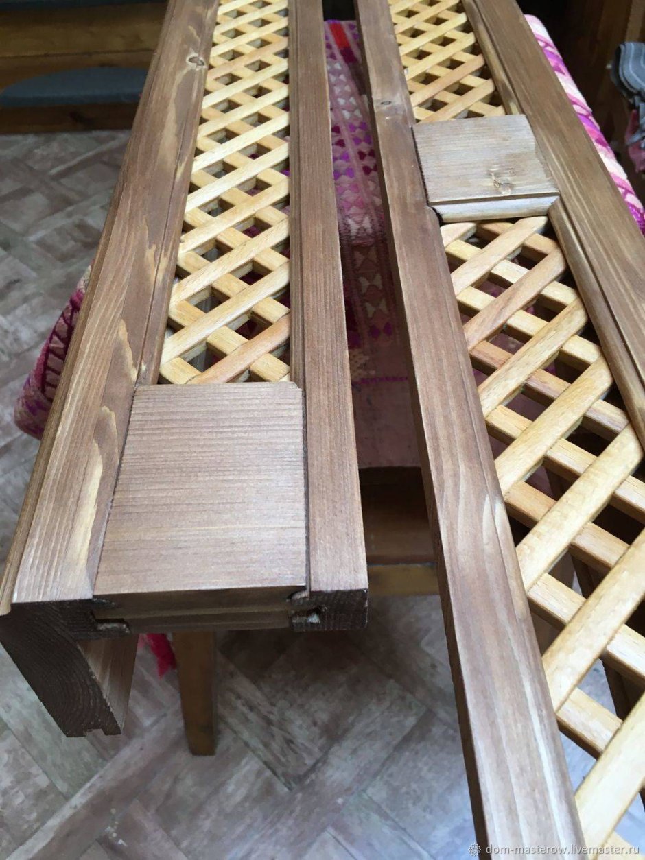 Декоративный короб для труб отопления