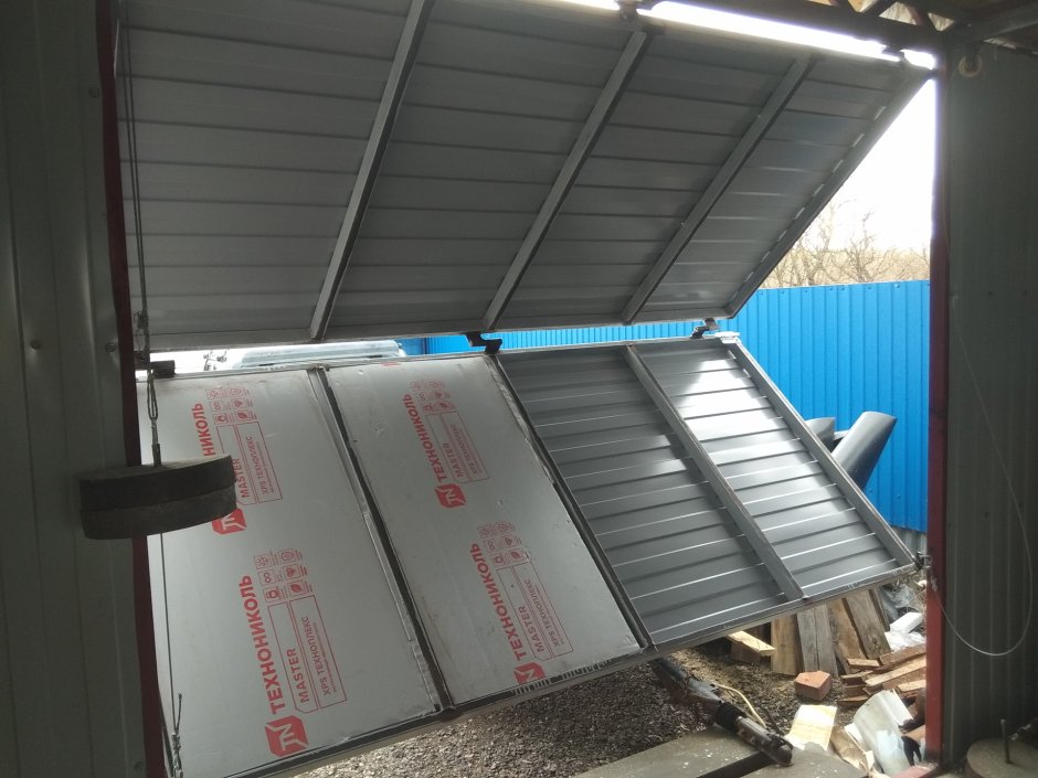 Складные ворота для гаража