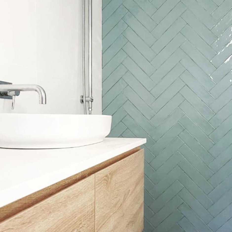 Плитка елочкой в ванной