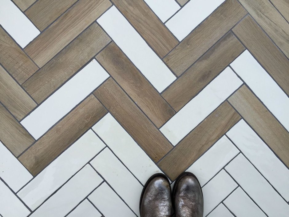 Керамическая мозайка елочкой