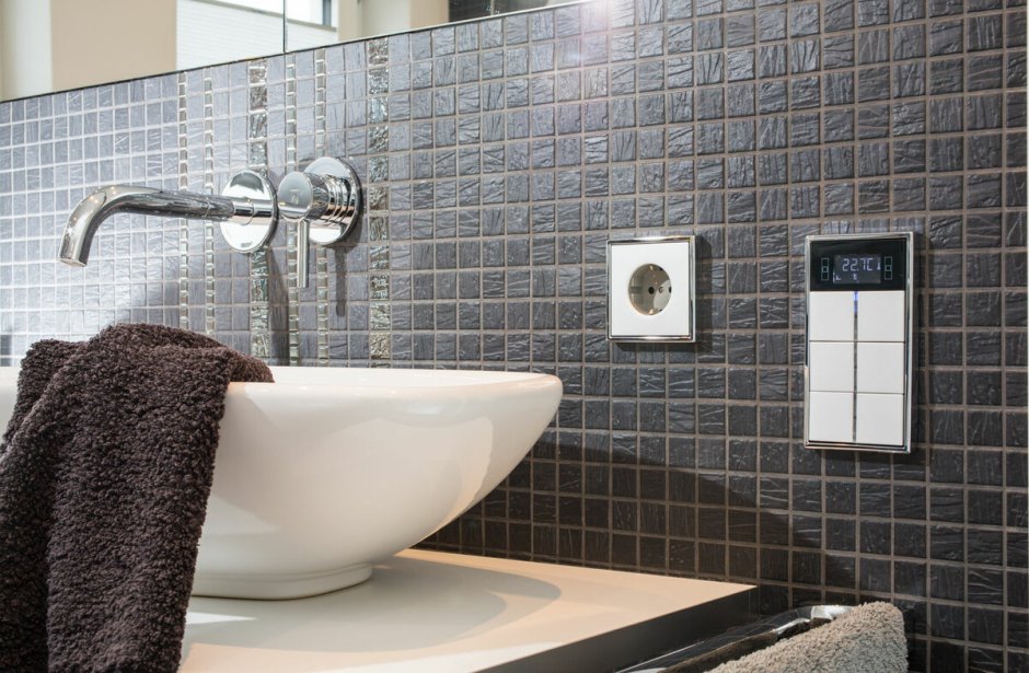 Розетки в входной комнате