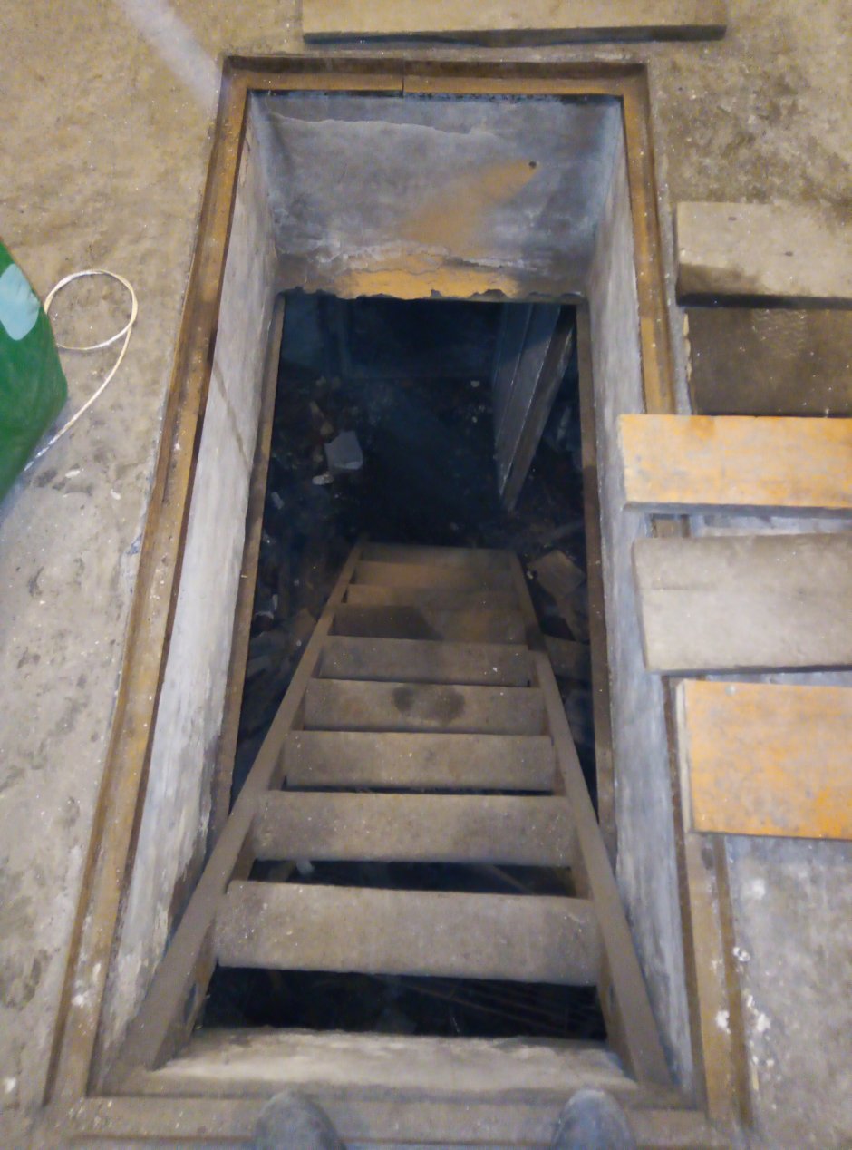 Лестница 2150 /1300 в подвал