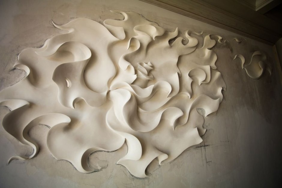 Лепнина на стенах