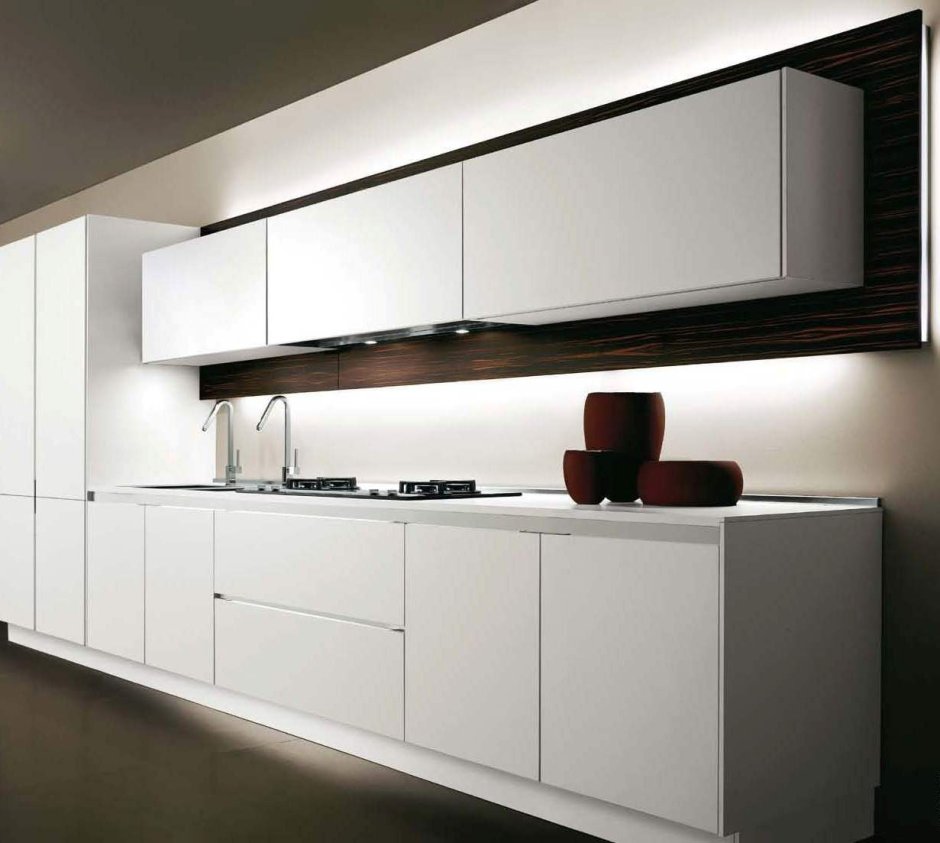 Белая кухня без ручек