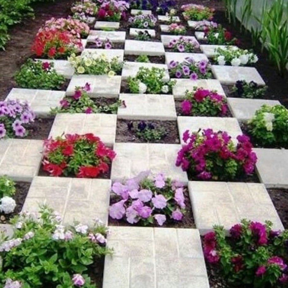 Клумбы на даче