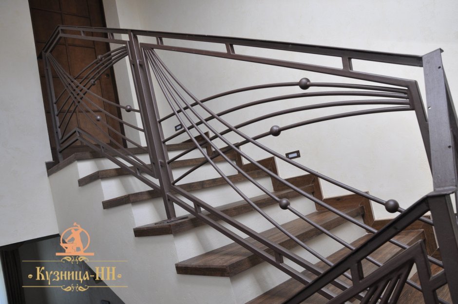 Перила для лестницы из металла