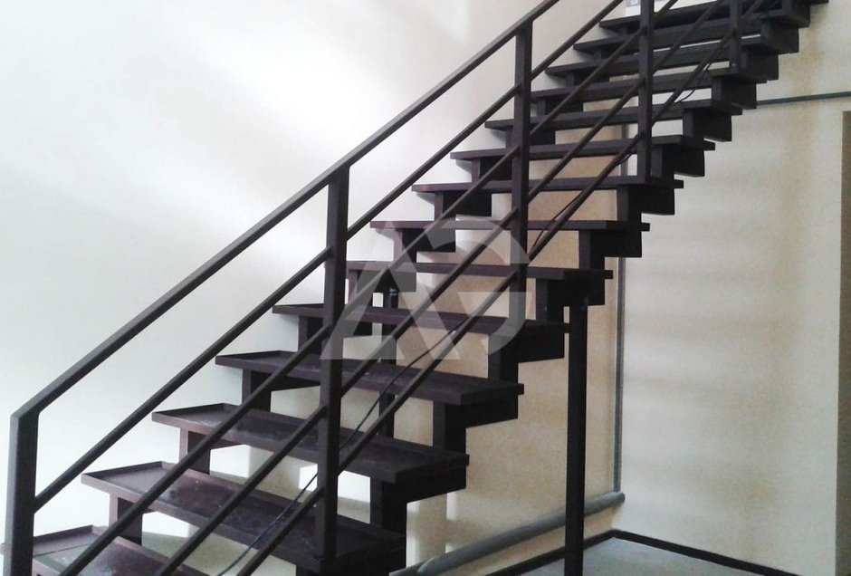 Перила для лестницы из металла