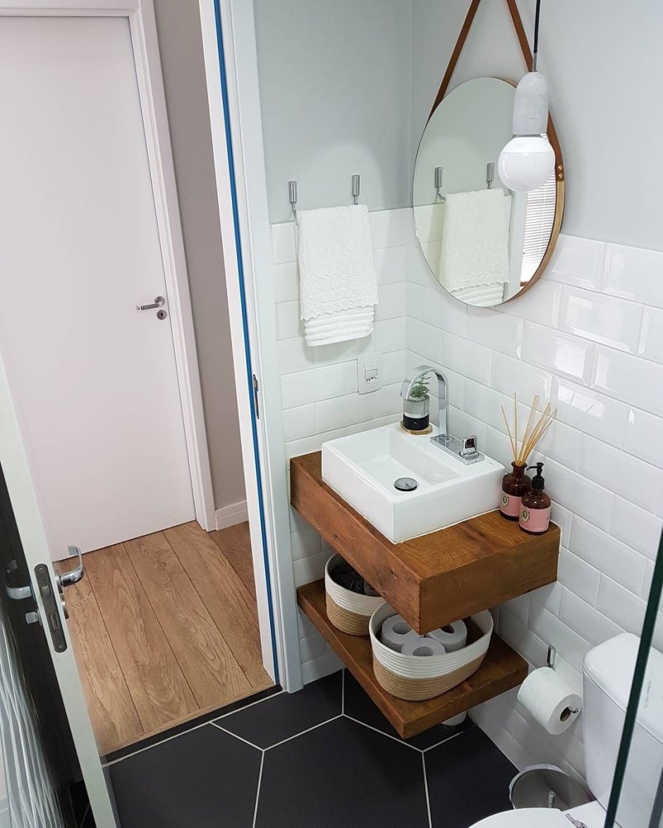 Ванная с туалетом и стиральной машиной