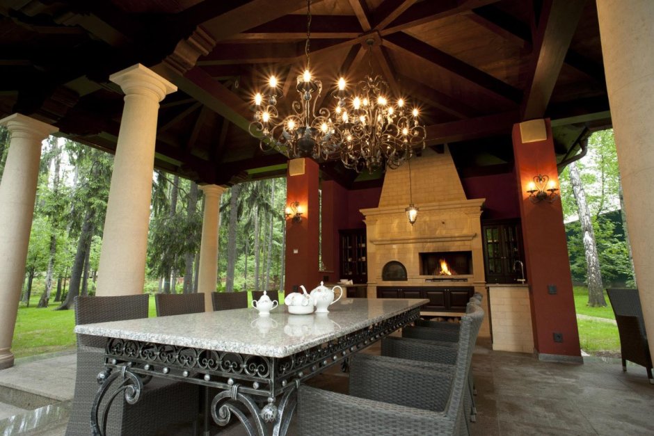 Потолок в беседке с мангалом