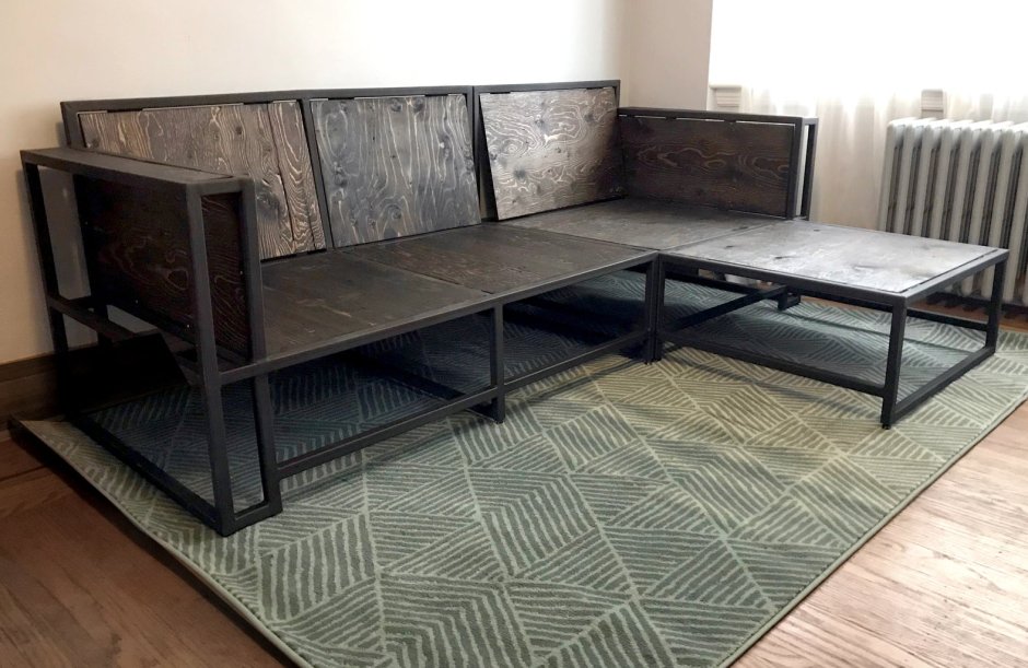 Диван из металлического профиля