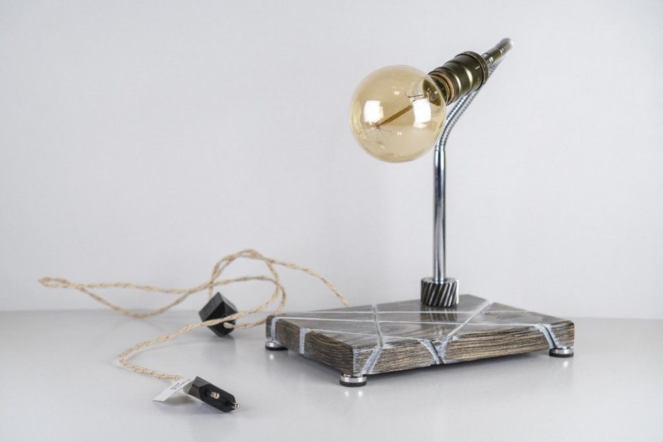 Светильник настольный дизайнерский