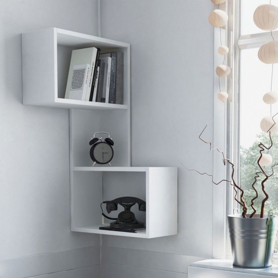 Подвесная полка с дверцами