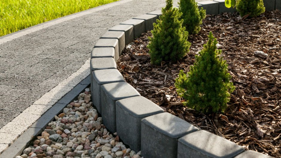 Бордюрный камень для клумб