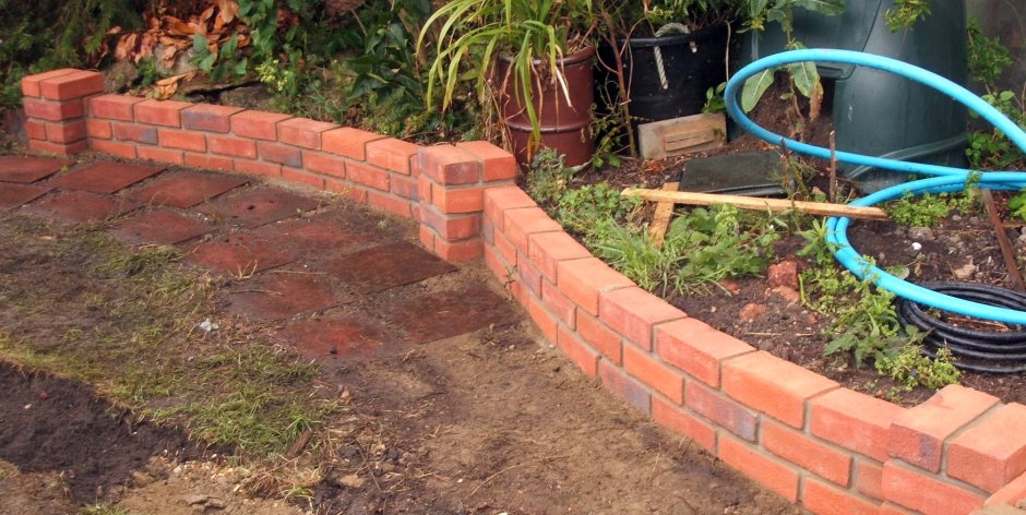 Каменные ограждения для клумб