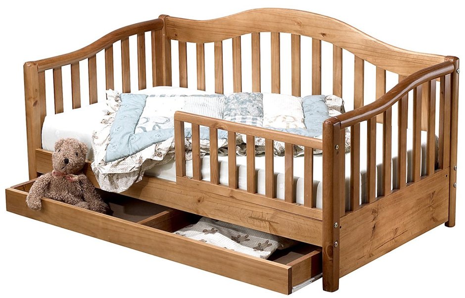 Кровать с высокими бортиками для детей