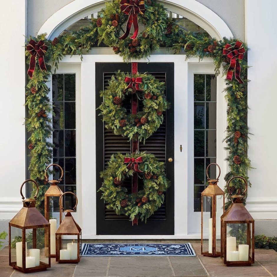 Рождественское украшение на входную дверь