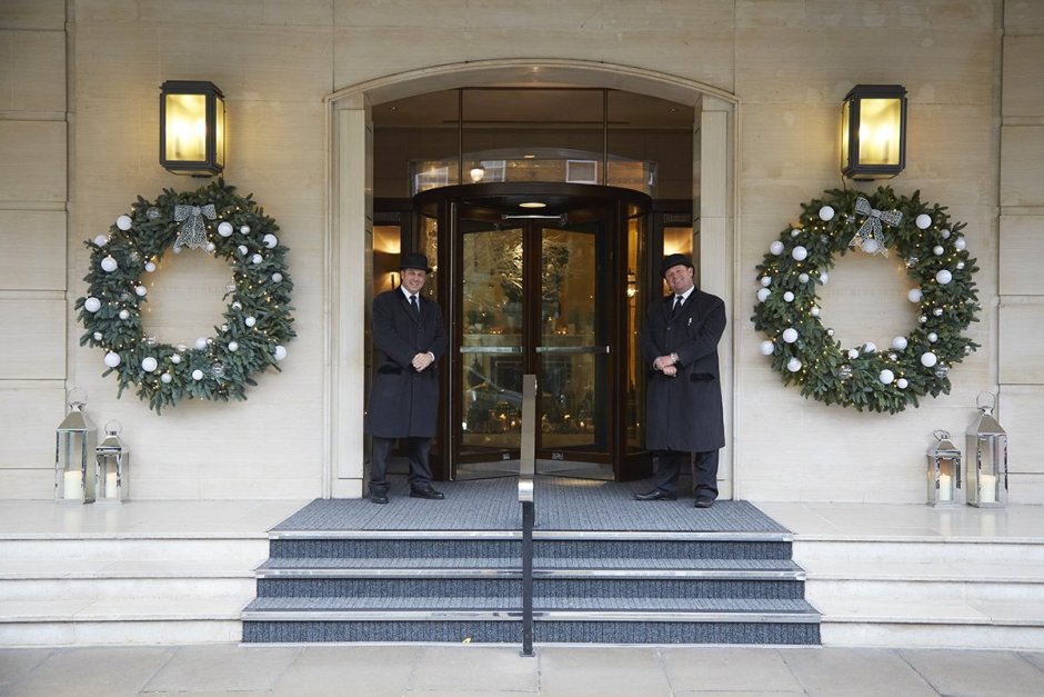 Украшение фасада детского сада на новый год