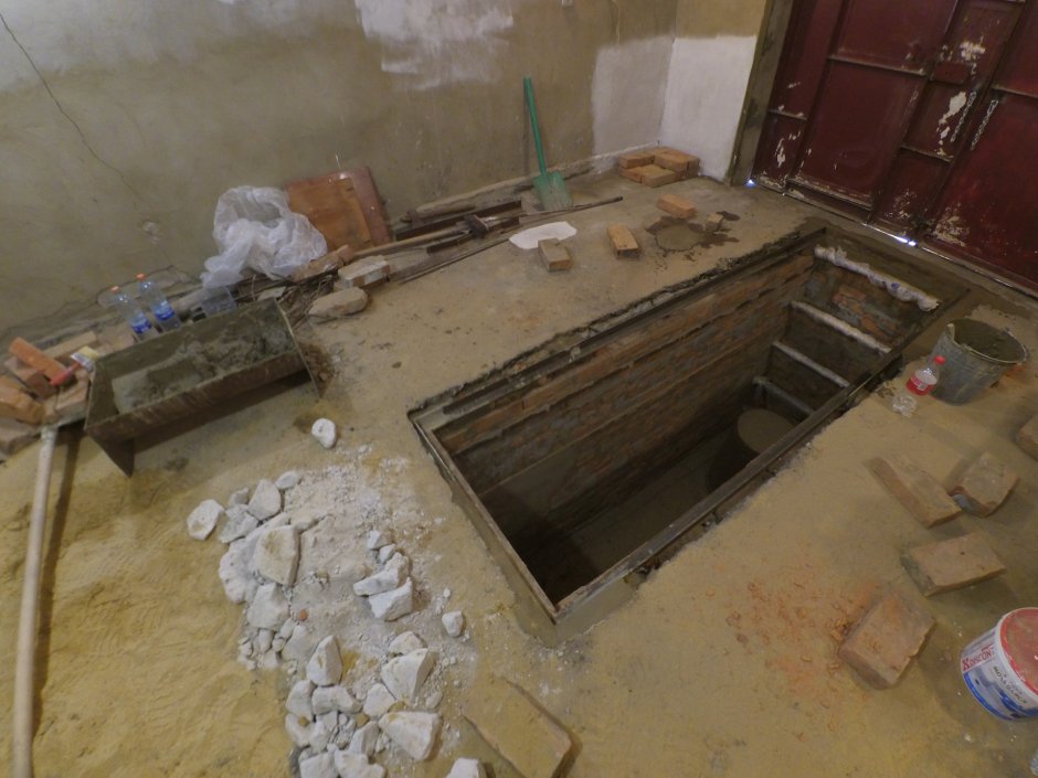 Яма для автомобиля