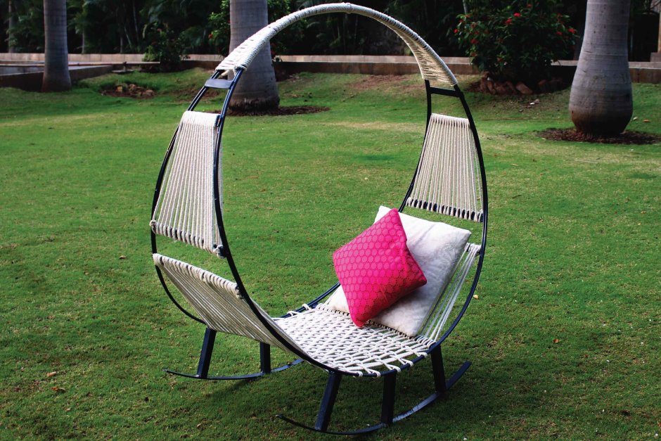 Подвесное кресло из двух обручей