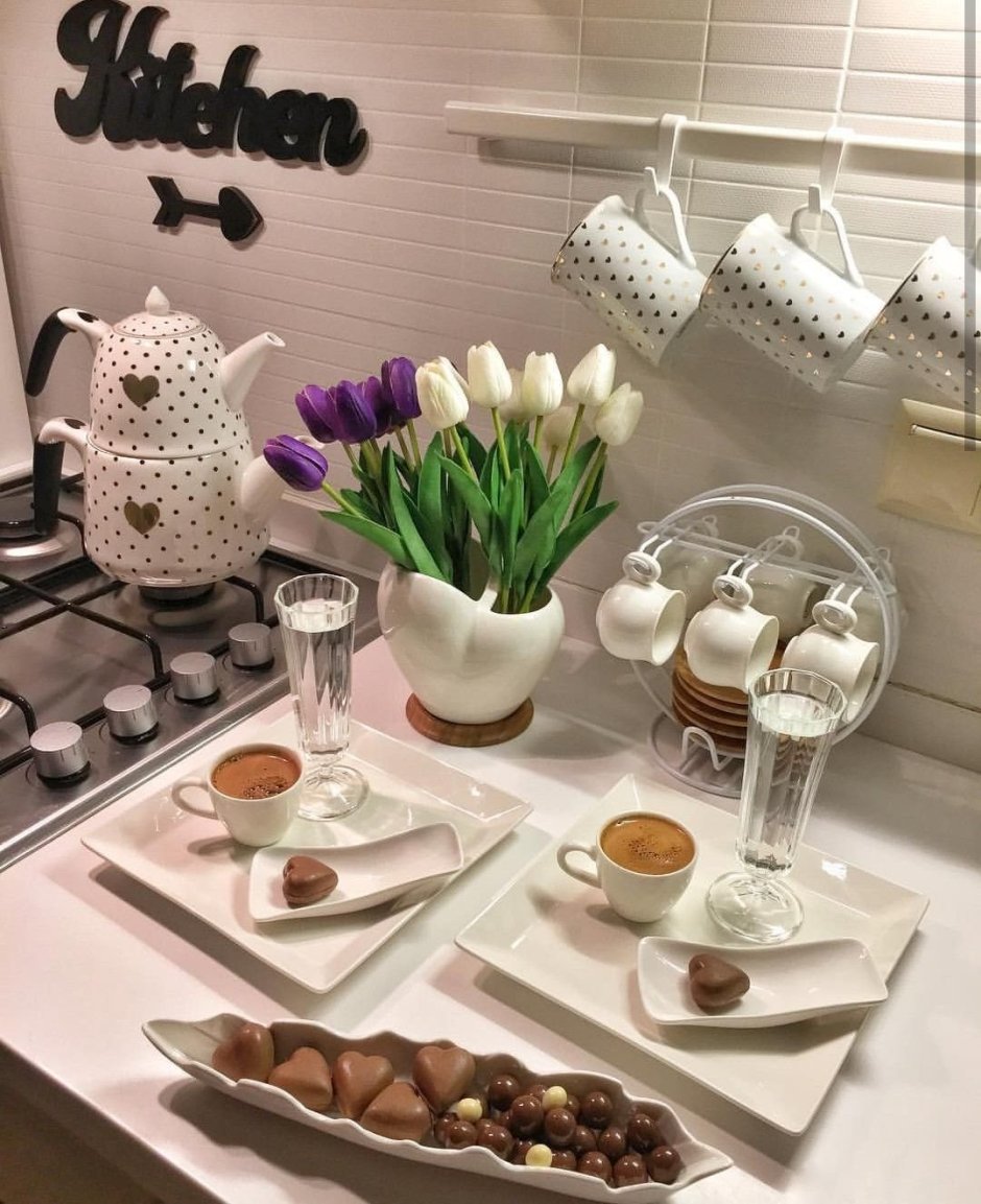 Декор стола на кухне