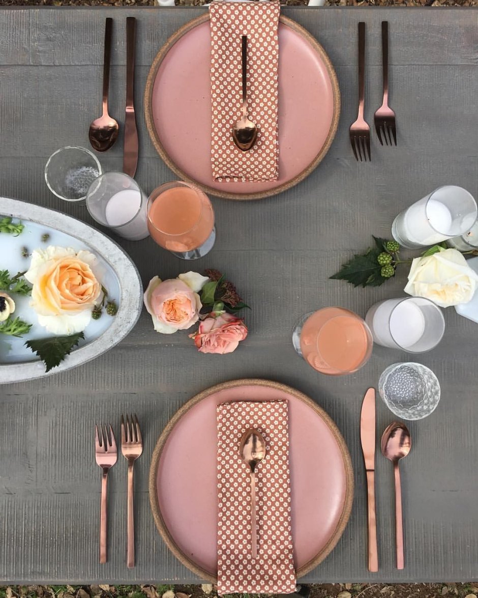 Декор новогоднего стола в скандинавском стиле