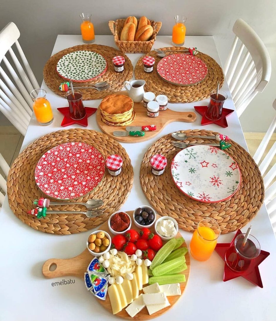 Декор на столе кухне сохры