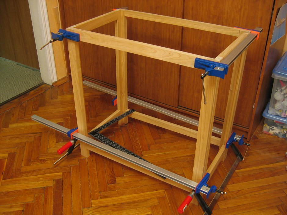 Дачная кухня с умывальником