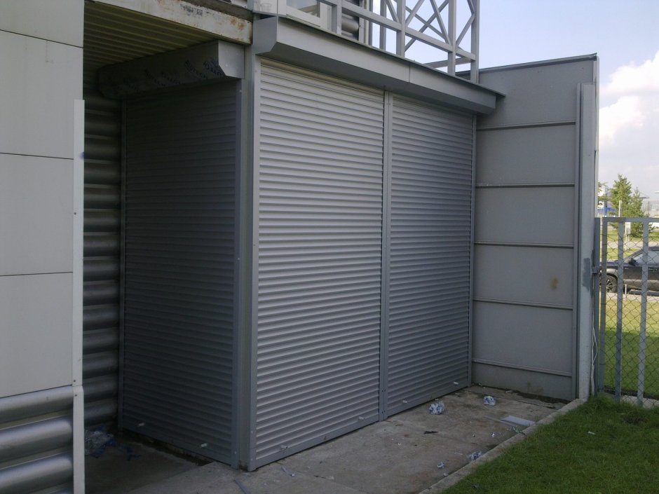 Закрытые стеллажи для гаража