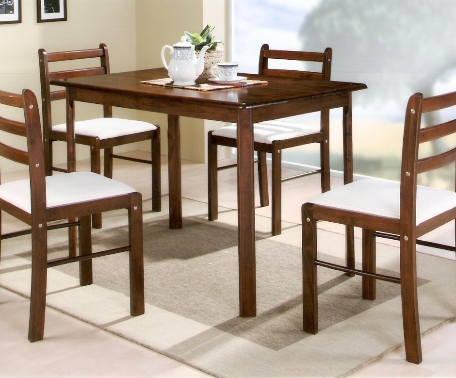 Кухонный комплект стол и стулья