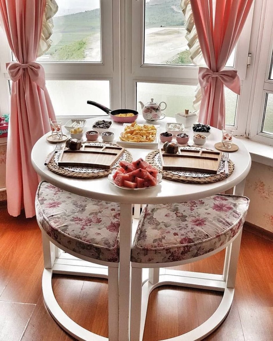 Стулья Калигарис пластиковые