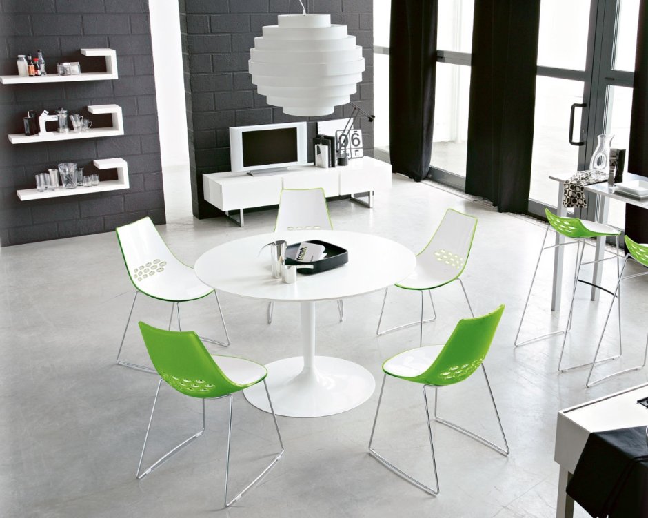 Столы и стулья для кухни