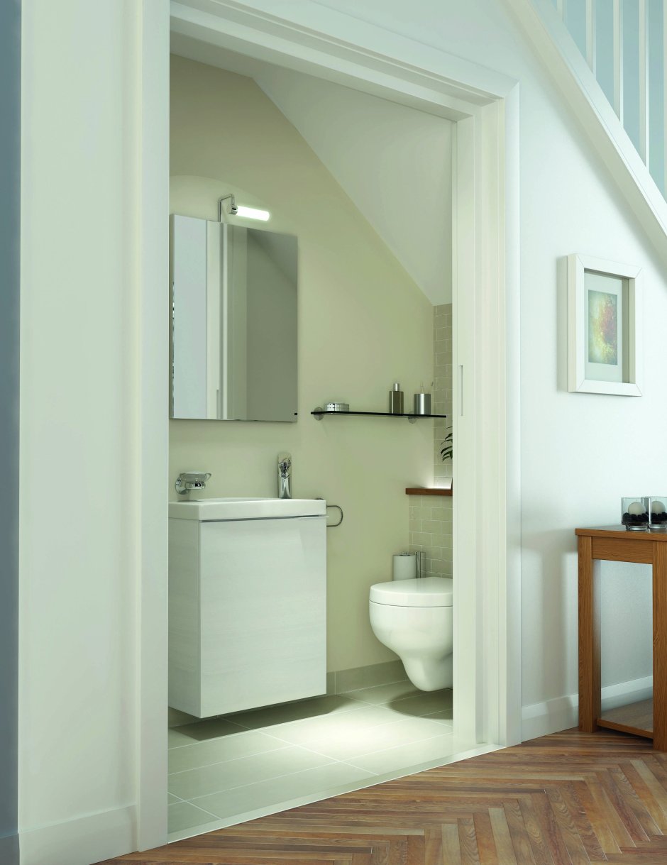 Детский домик под лестницей